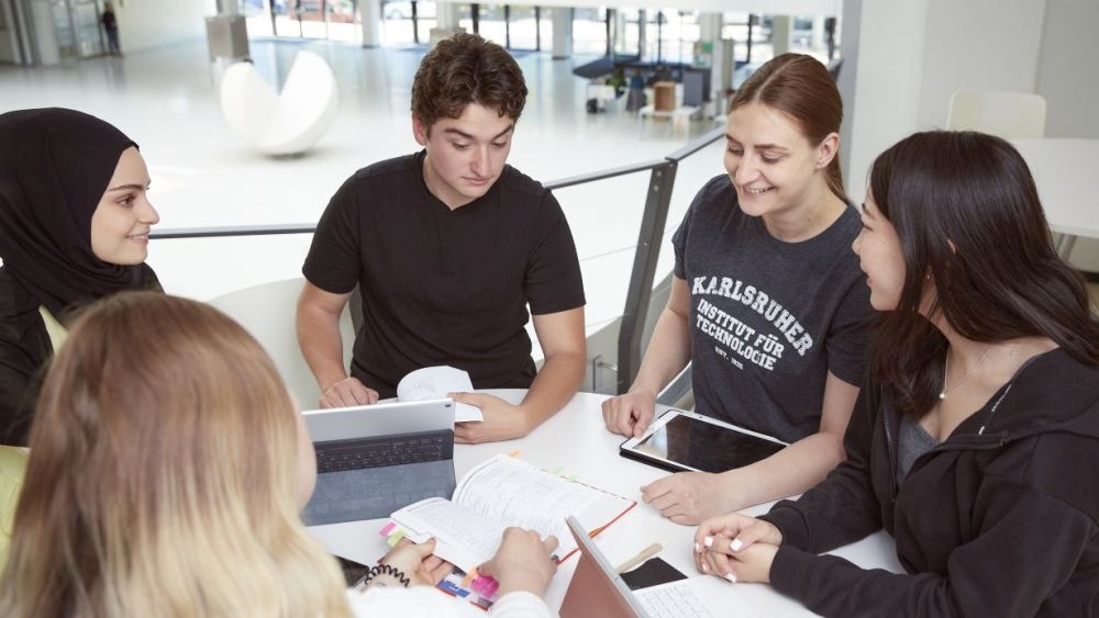 Nachhaltiges Ingenieurstudium: Zukunftsfähiges Denken und Handeln fördern