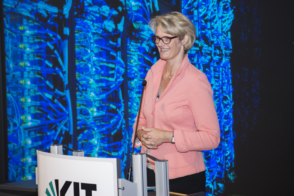 Bundesministerin Anja Karliczek (Foto: Amadeus Bramsiepe, KIT)