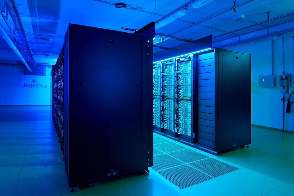 Hochleistungsrechner Karlsruhe