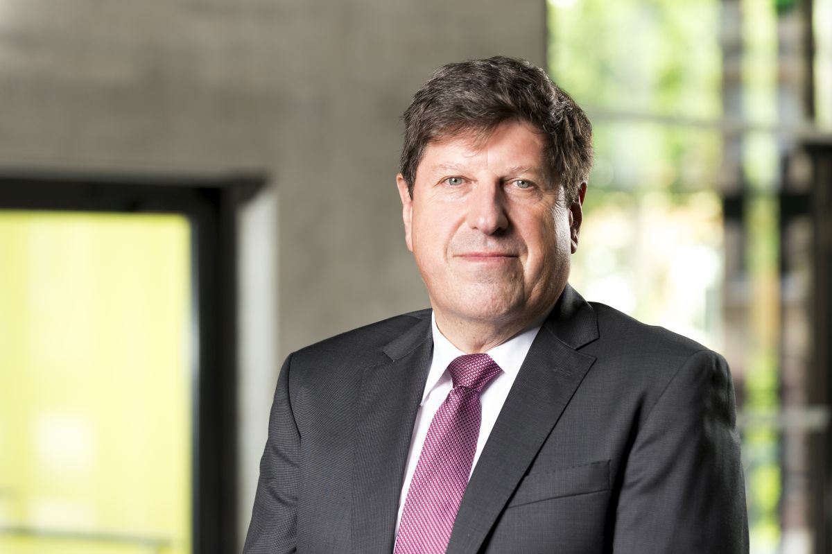 Professor Thomas Hirth, Vizepräsident für Transfer und Internationales