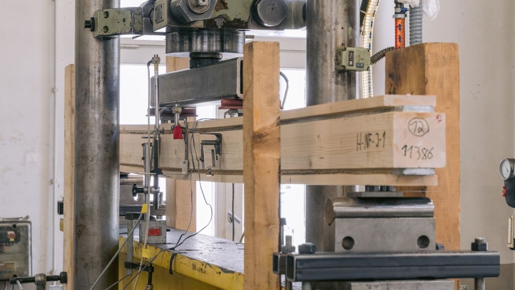 Effizientes Bauen: Holz trifft Stahl