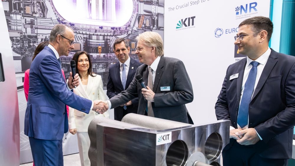 Bundeskanzler besucht das KIT auf der Hannover Messe