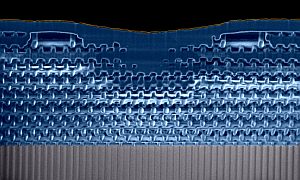 Im Elektronenmikroskop ist die eigentliche optische Tarnkappe unter der Wölbung im Goldfilm (gelbrot) erkennbar. (Colorierte REM-Aufnahme; Quelle: CFN)