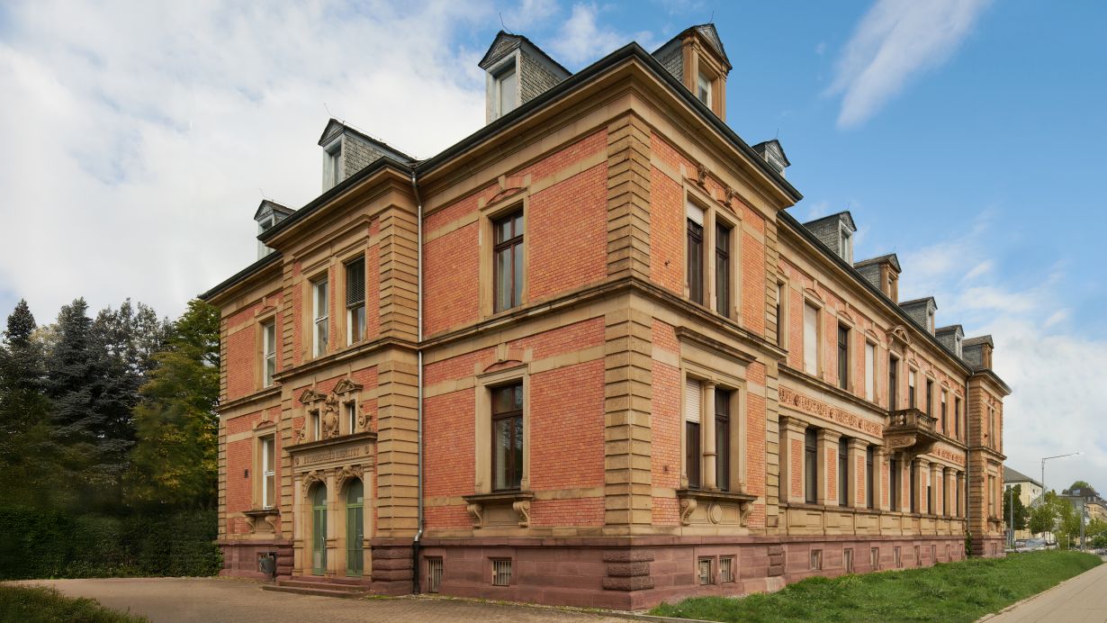 Das ehemaligen Botanische Institut des KIT an der Karlsruher Kaiserstraße