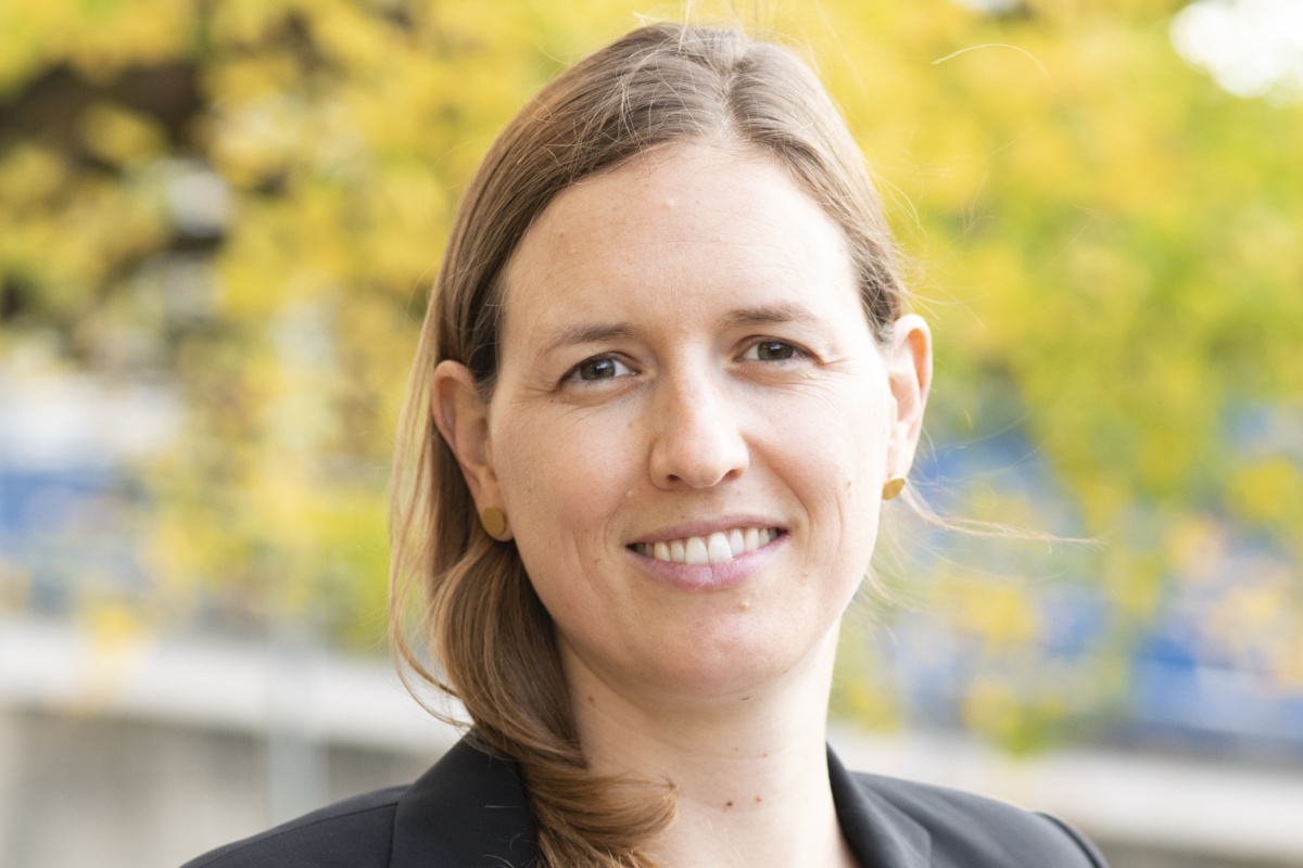 Portraitfoto von Dr. Rebekka Volk