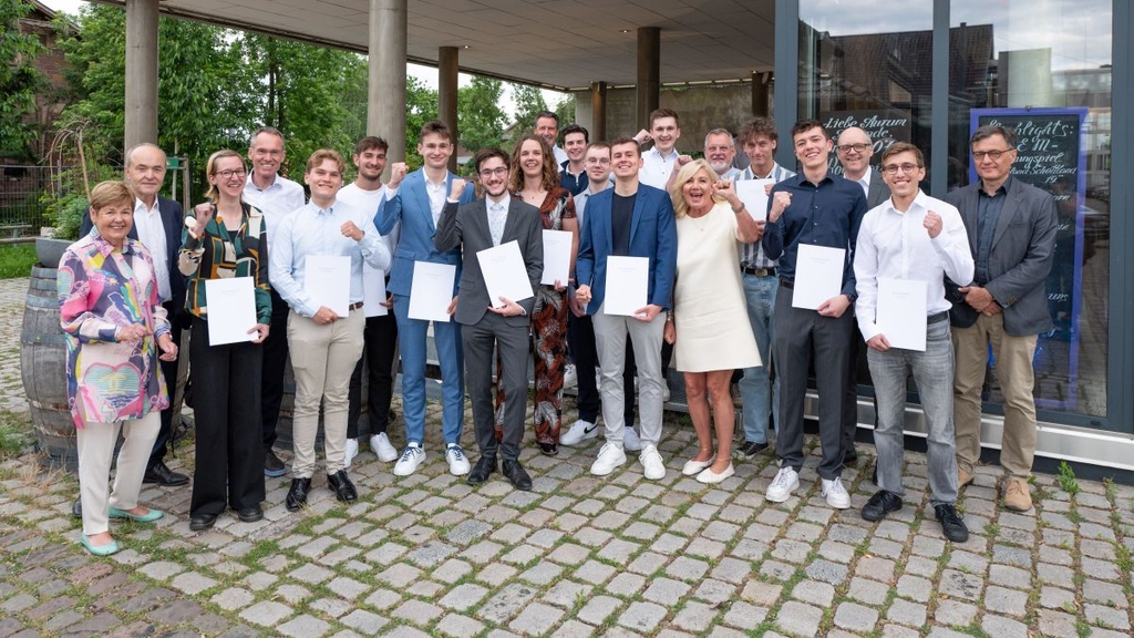 Nachwuchsförderung: Schroff-Hochbegabten-Stipendien vergeben